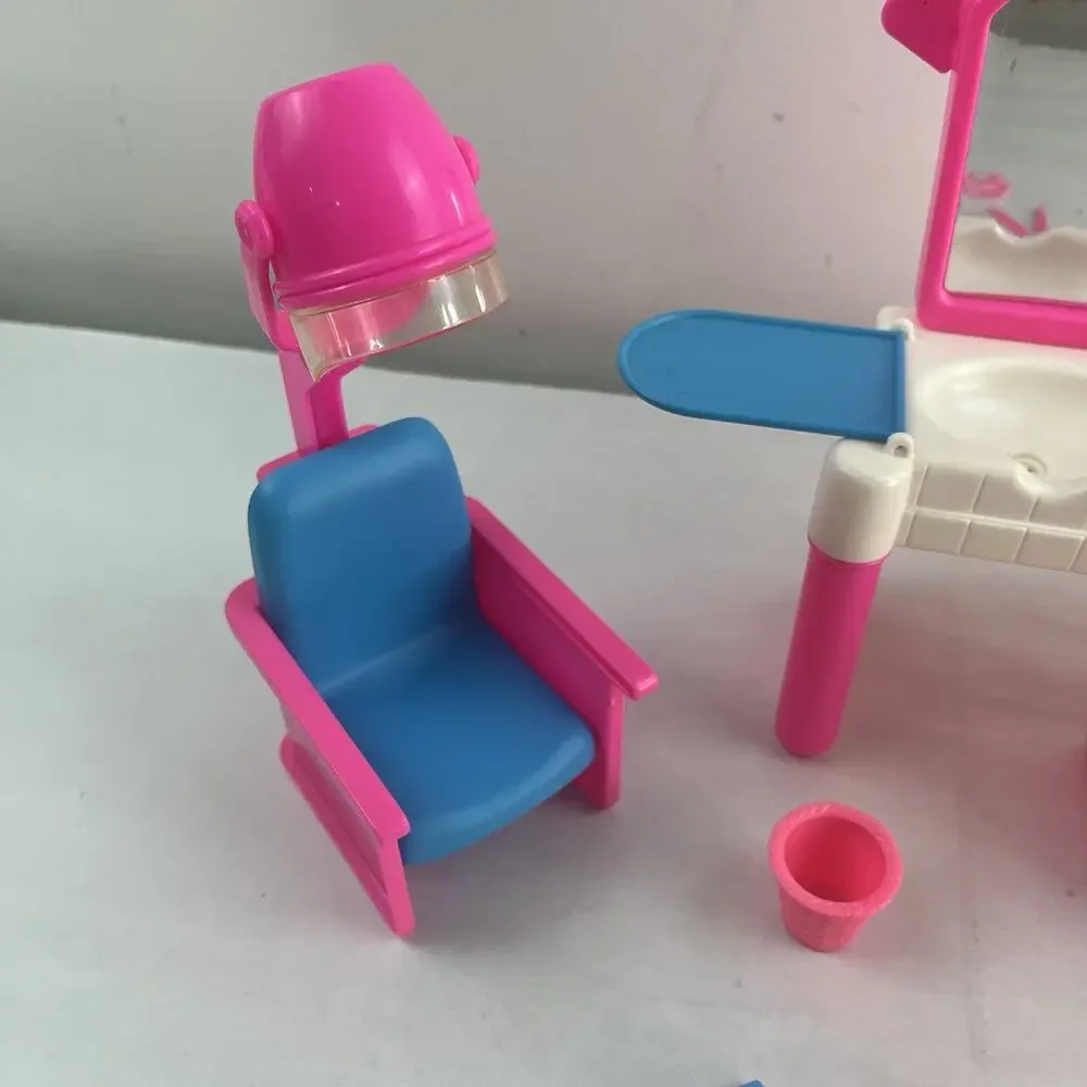 Vintage 1993 Barbie Cut & Style Hair Salon Beauty Parlor #67024 Set Mattel